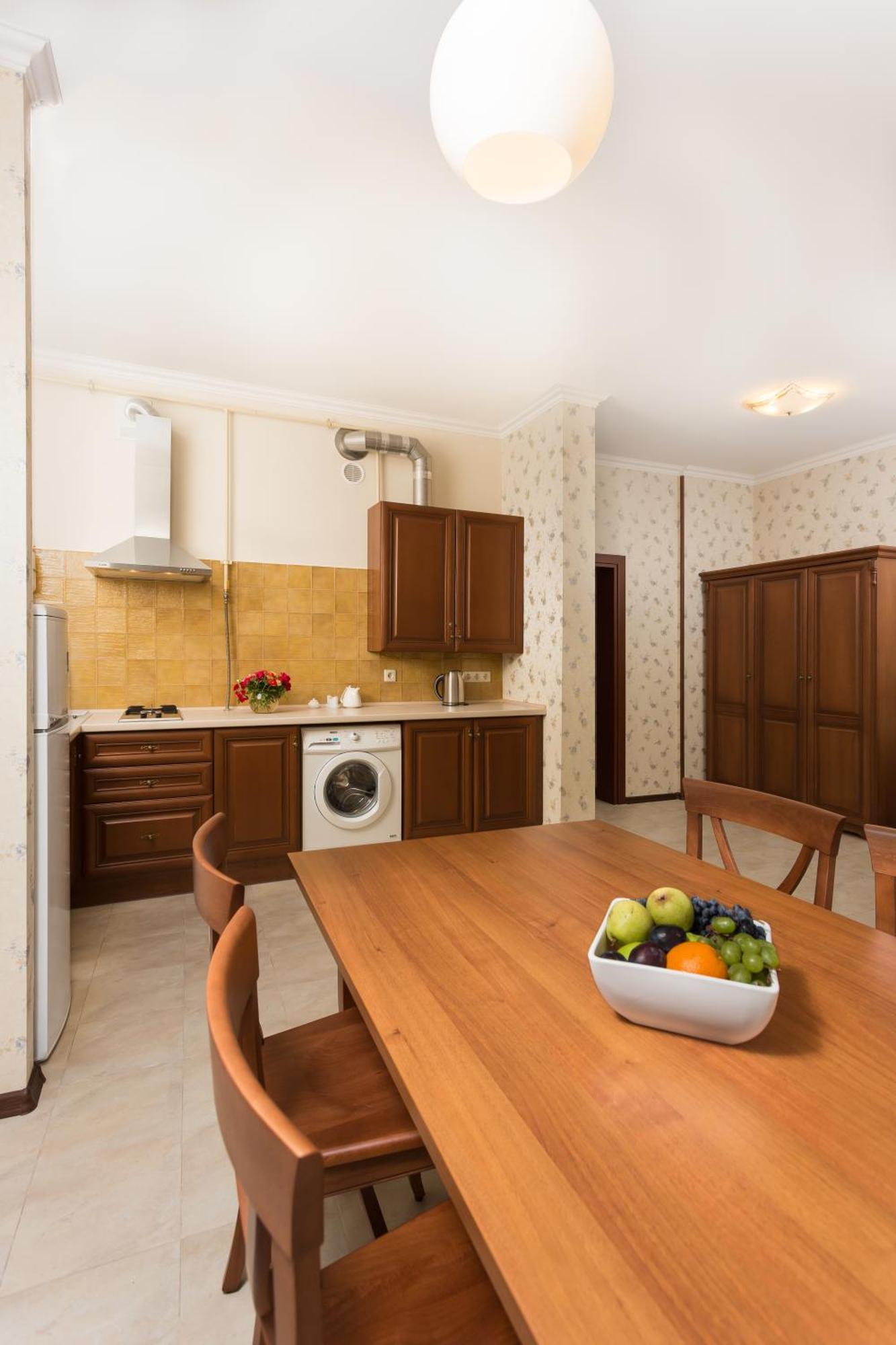 Apartament Hotel By Derenivska Kupil Nyzhne Solotvyno Oda fotoğraf