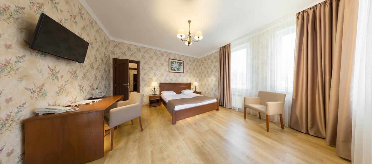 Apartament Hotel By Derenivska Kupil Nyzhne Solotvyno Oda fotoğraf