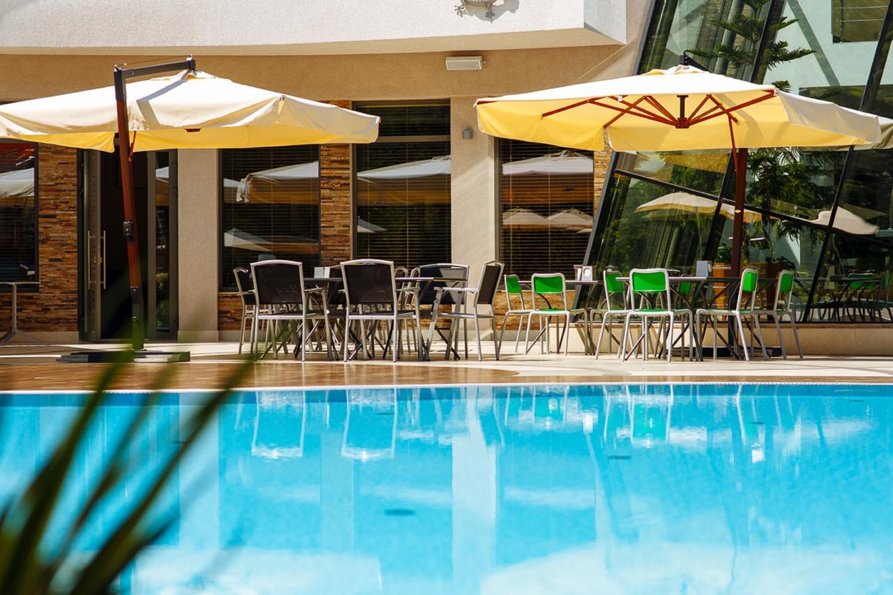 Apartament Hotel By Derenivska Kupil Nyzhne Solotvyno Dış mekan fotoğraf