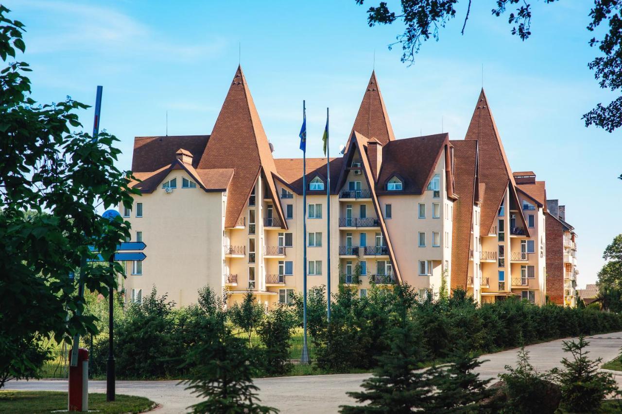 Apartament Hotel By Derenivska Kupil Nyzhne Solotvyno Dış mekan fotoğraf